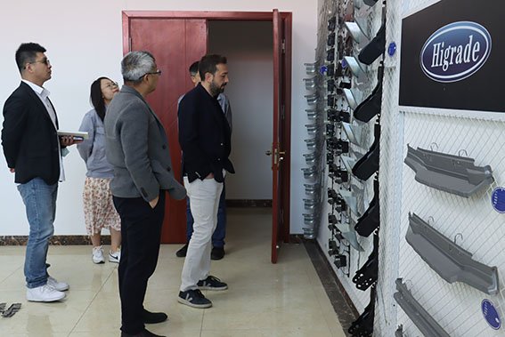 客户来访考察季，，，，洽谈相助正忙时，，，，开云电竞迎来外洋客户考察岑岭期！