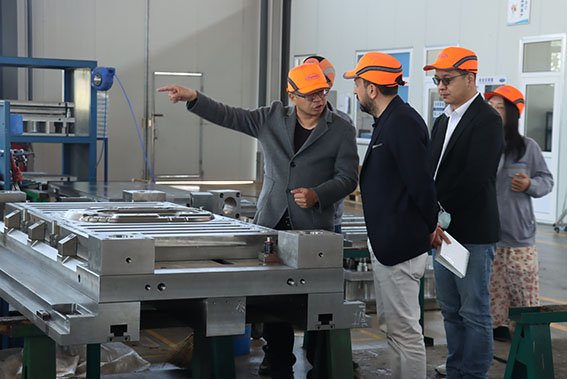 客户来访考察季，，，，洽谈相助正忙时，，，，开云电竞迎来外洋客户考察岑岭期！
